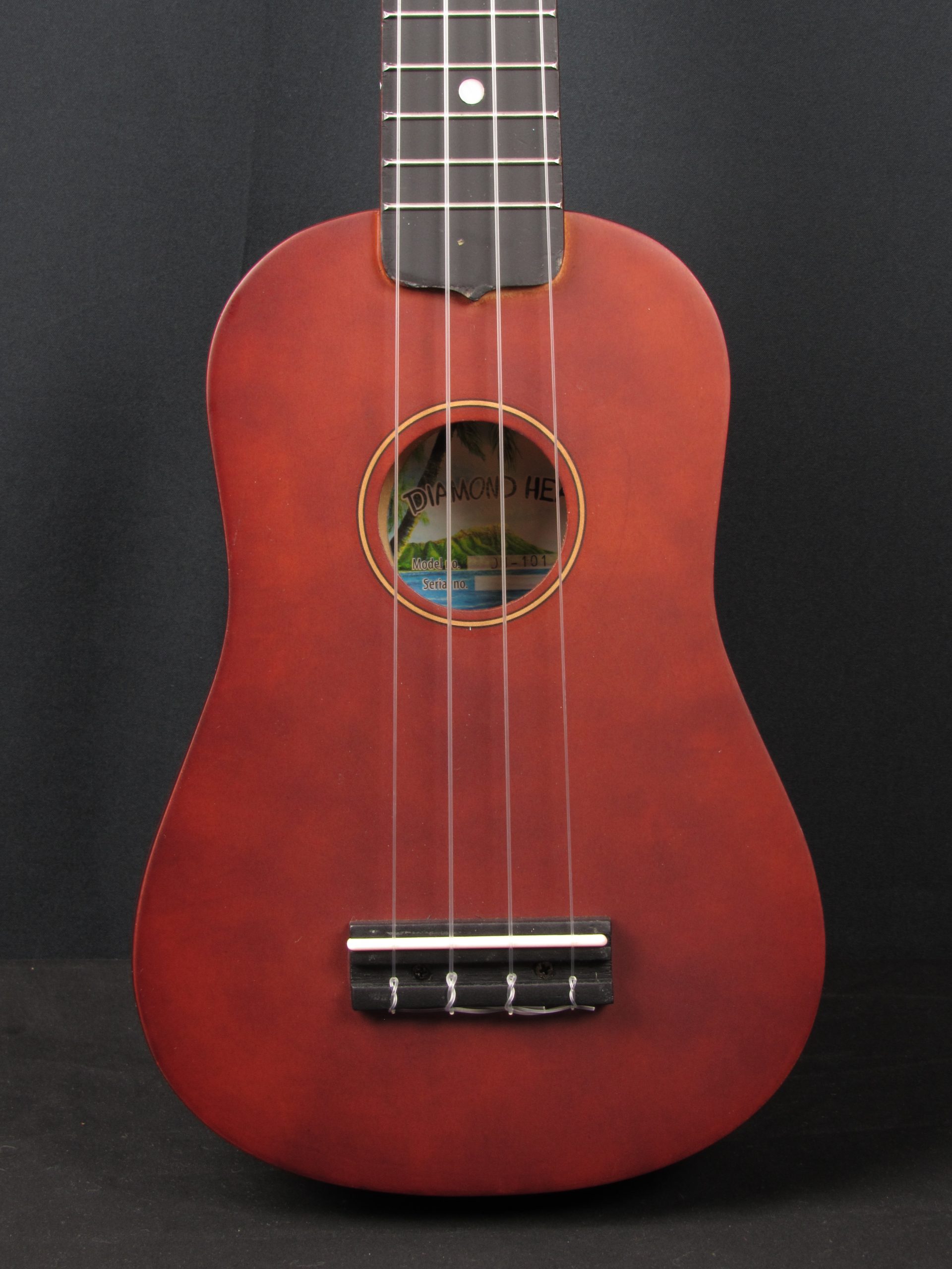 Diamond Head DU-100 Rainbow Soprano Ukulele - Black